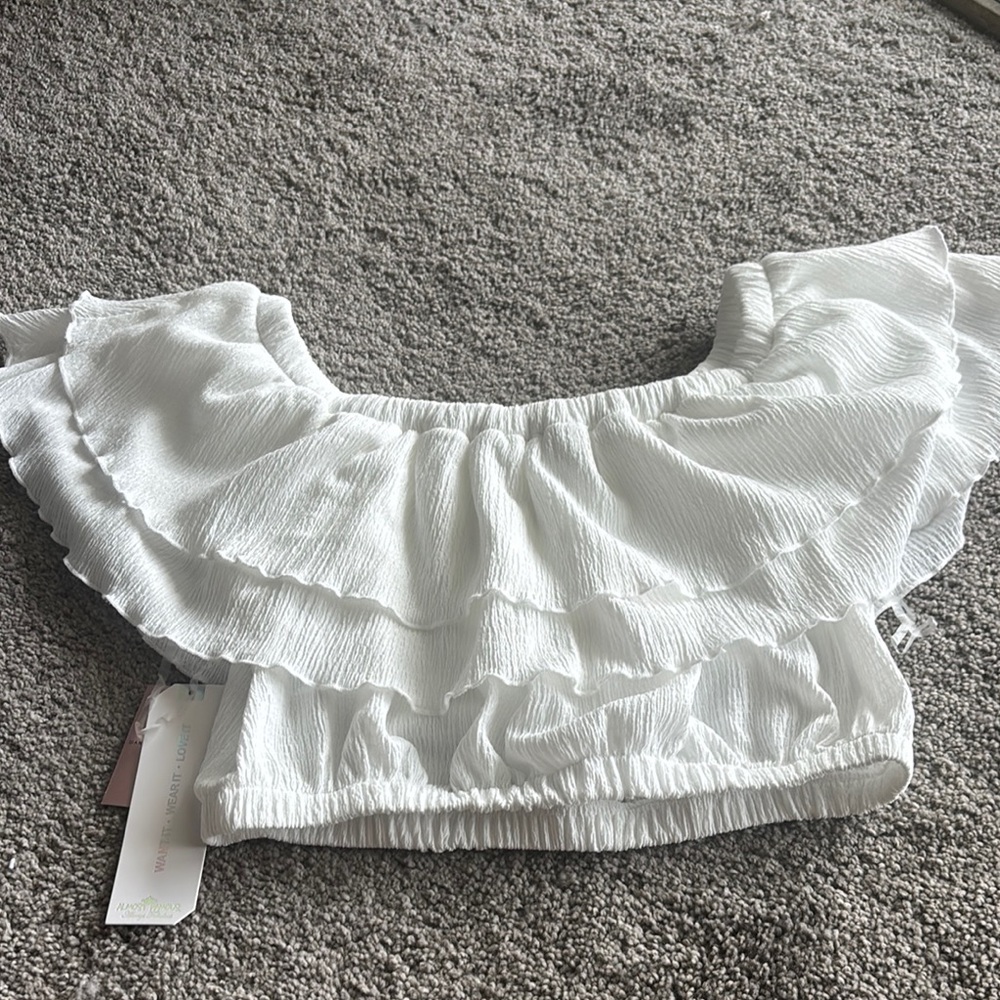 Elegant White Ruffled Blouse